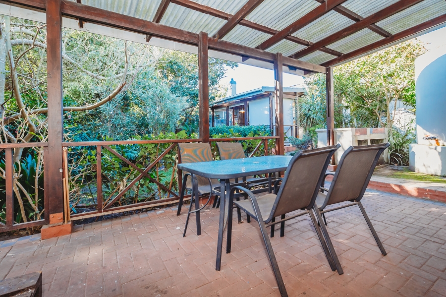 6 Bedroom Property for Sale in Heatherlands Western Cape